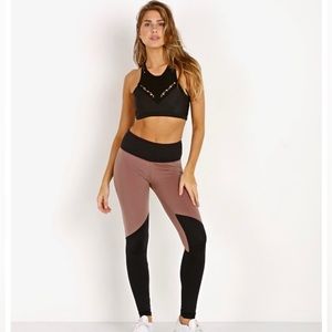 Track & Bliss Radiate Colorblock Legging Black Cocoa Gently Used Size Medium